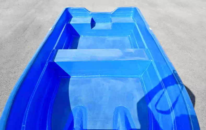 Стеклопластиковая лодка Neman-340 (тримаран) в Петрозаводске