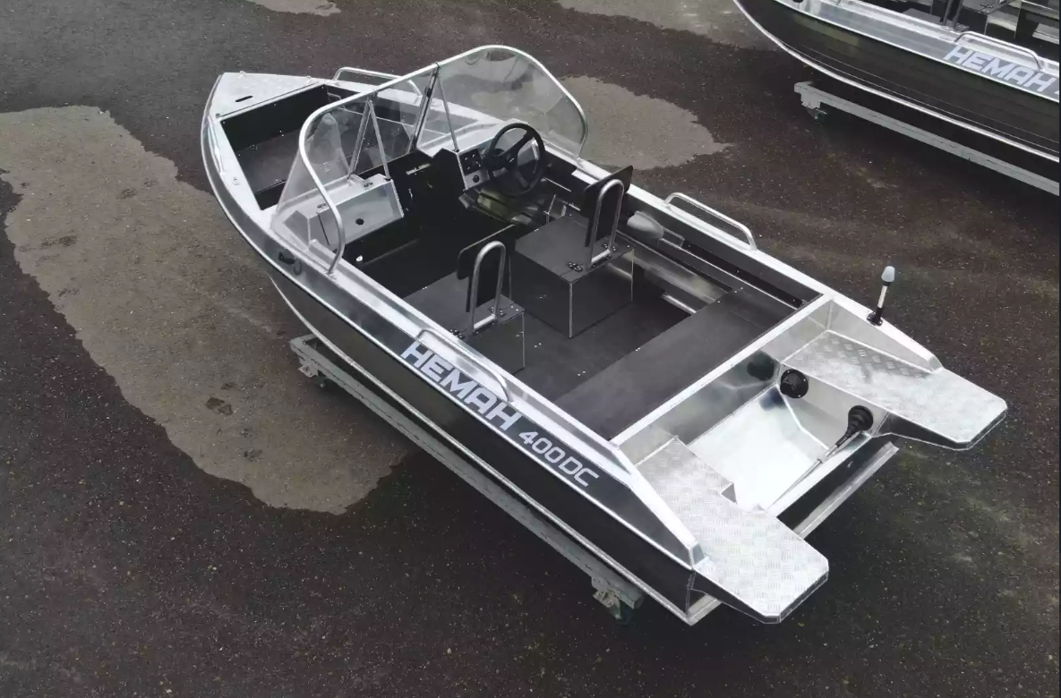 Алюминиевый катер Neman-400 DC в Петрозаводске