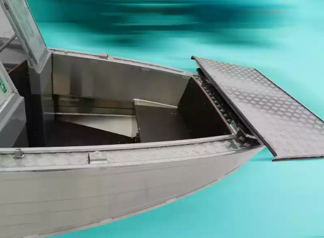 Алюминиевый катер Wyatboat-430T DCM Трансформер в Петрозаводске