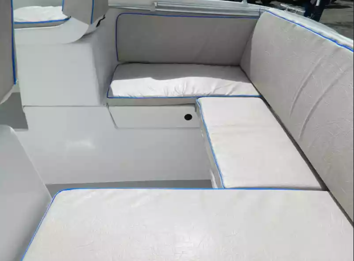 Комбинированный катер Neman-500 с каютой в Петрозаводске