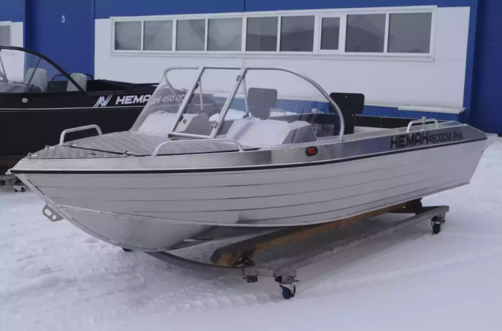 Алюминиевый катер Neman-450 DCM PRO в Петрозаводске