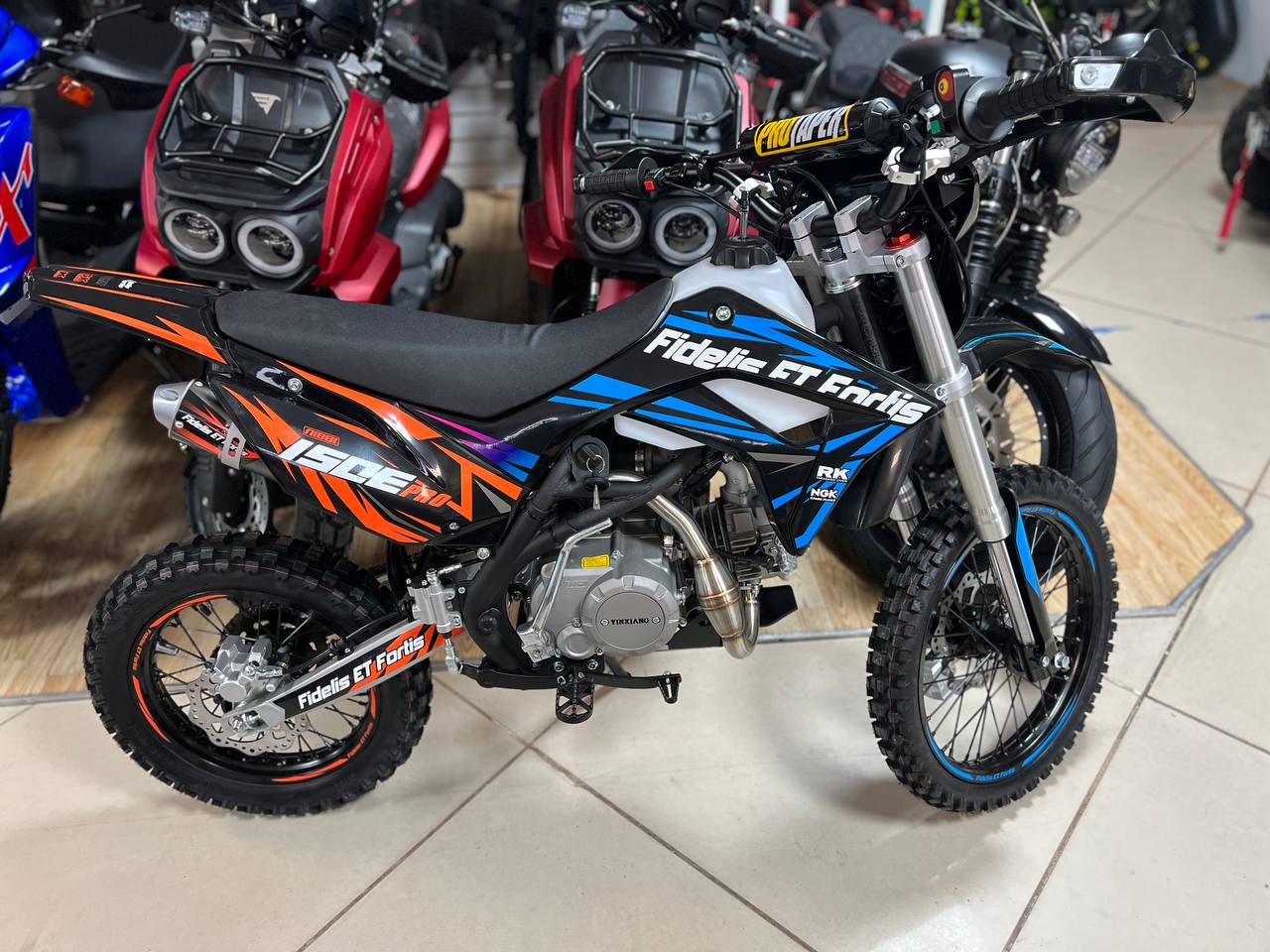 Мотоцикл (питбайк) PROMAX FIDET (ФАЙДЕТ) 190E PRO 17/14 в Петрозаводске