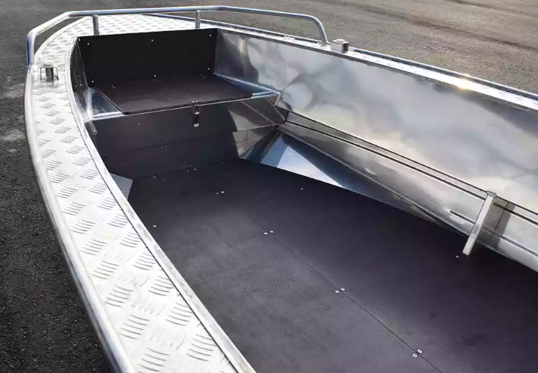 Алюминиевый катер Wyatboat-430 C в Петрозаводске