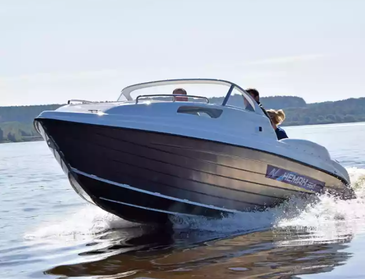 Комбинированный катер Neman-550 с каютой в Петрозаводске