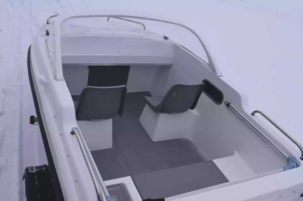 Стеклопластиковый катер Neman-450 в Петрозаводске