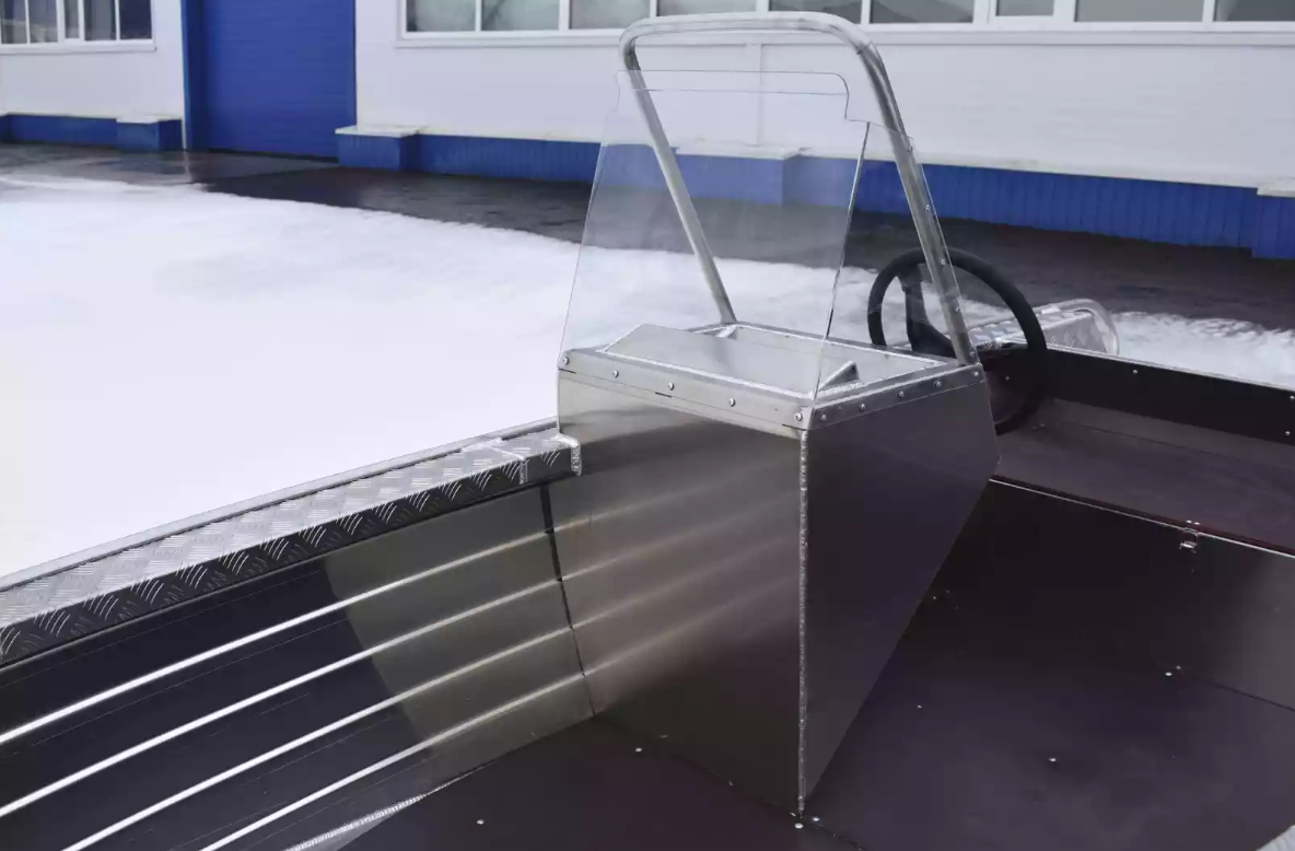 Алюминиевый катер Wyatboat-390 C в Петрозаводске