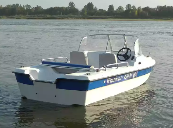 Стеклопластиковый катер Wyatboat-430 M (тримаран) в Петрозаводске