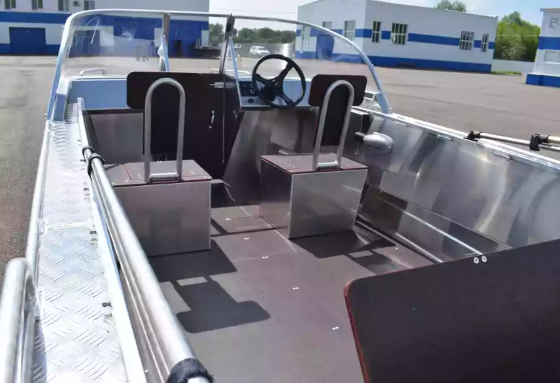 Алюминиевый катер WYATBOAT-550 DCM в Петрозаводске