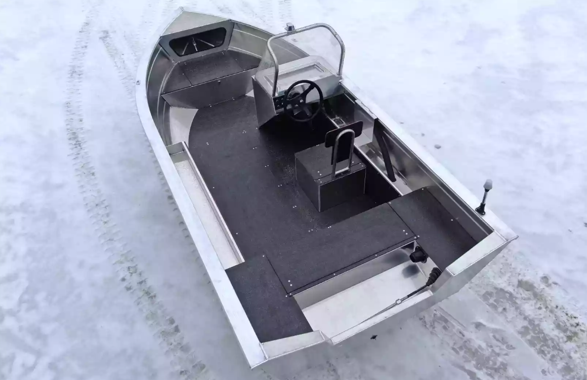 Алюминиевый катер Неман-400 С в Петрозаводске