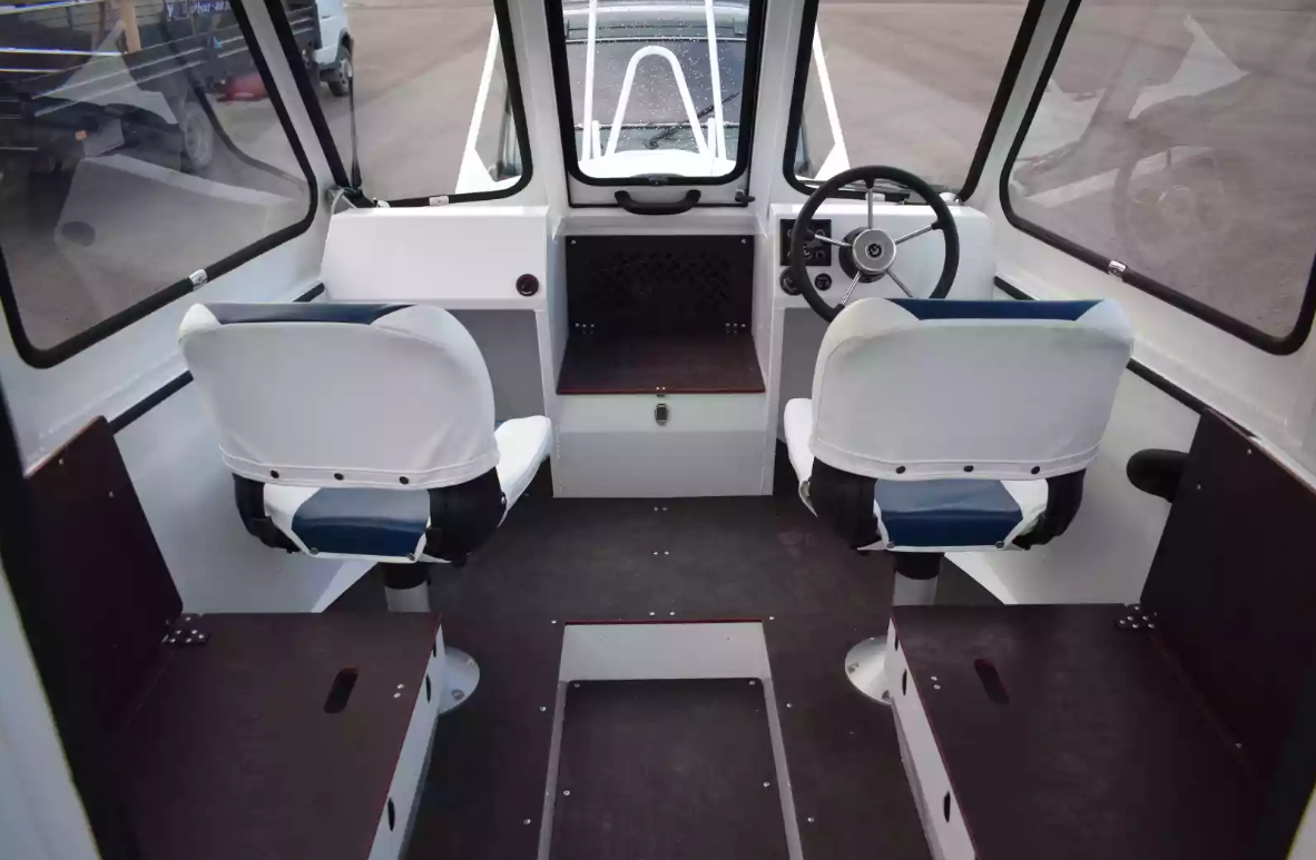 Алюминиевый катер Неман-500 (закрытая рубка) в Петрозаводске