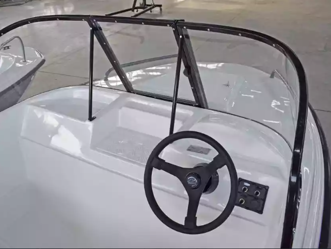 Комбинированный катер Wyatboat-430 M в Петрозаводске