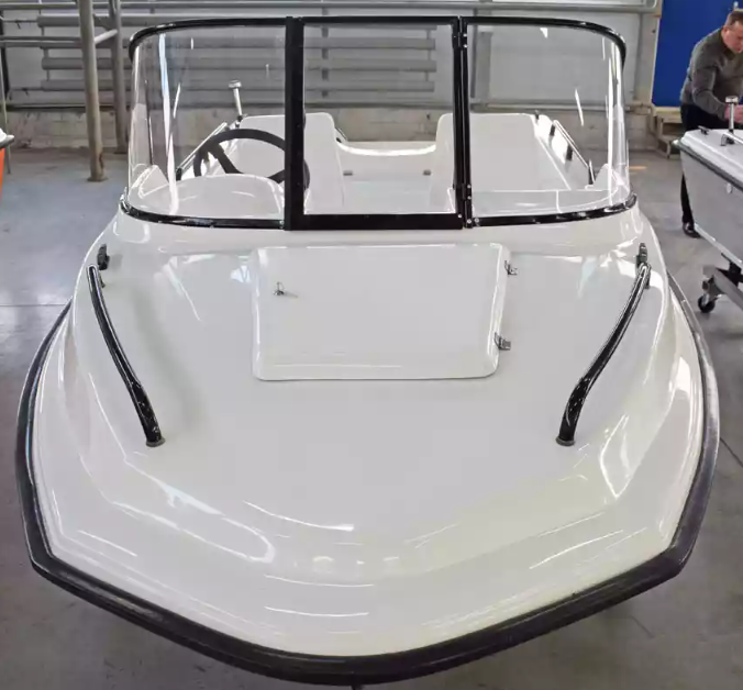 Комбинированный катер Wyatboat-430 M в Петрозаводске