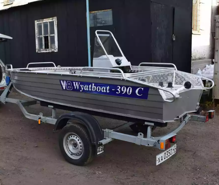 Алюминиевый катер Wyatboat-390 C в Петрозаводске