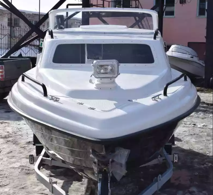 Комбинированный катер Neman-500 с каютой в Петрозаводске