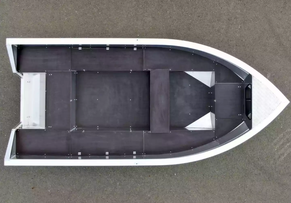 Алюминиевая лодка  Неман-420 в Петрозаводске