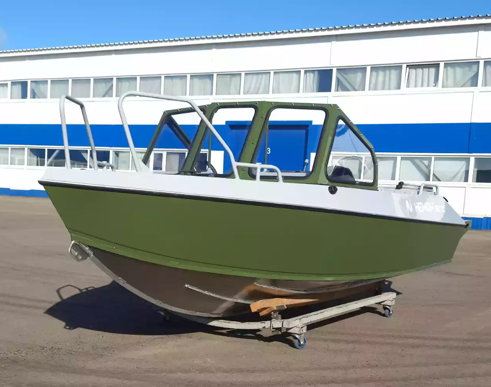 Алюминиевый катер Неман-550 DC Pro в Петрозаводске