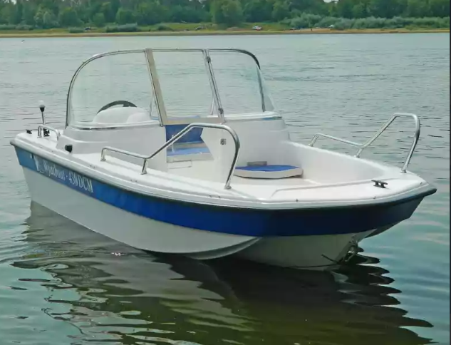 Стеклопластиковый катер Wyatboat-430 DCM (тримаран) в Петрозаводске