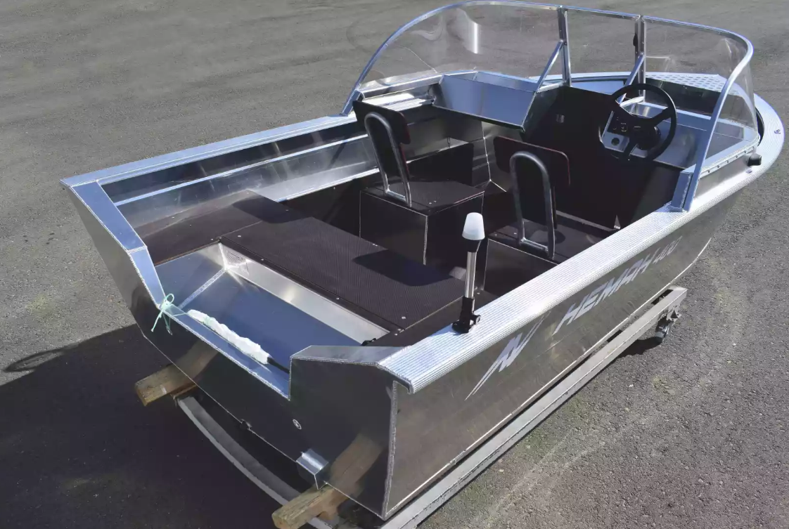 Алюминиевая лодка  Неман-400 DCM в Петрозаводске