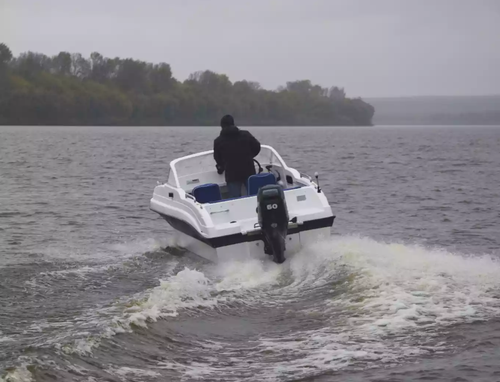 Стеклопластиковый катер Neman-500 Р в Петрозаводске