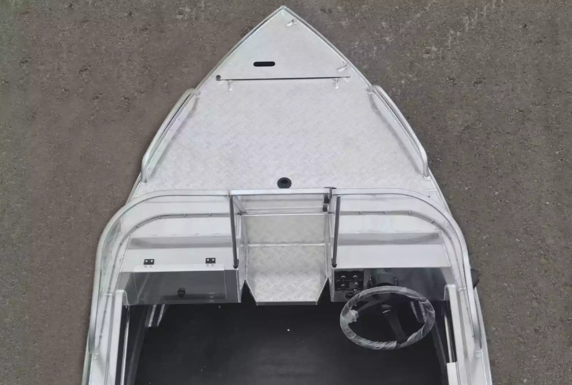 Алюминиевый катер Neman-400 PRO в Петрозаводске