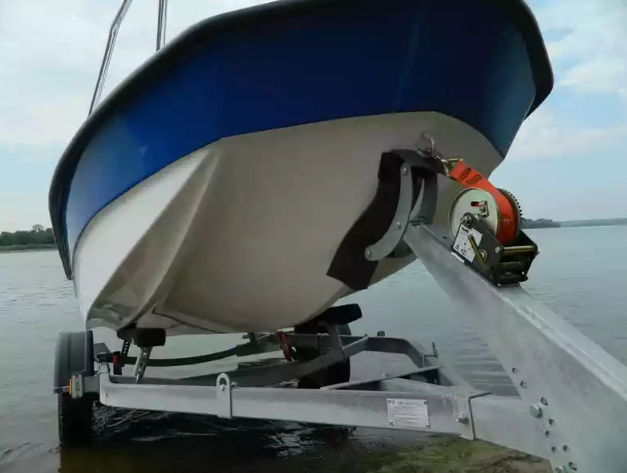 Стеклопластиковый катер Wyatboat-430 DCM (тримаран) в Петрозаводске