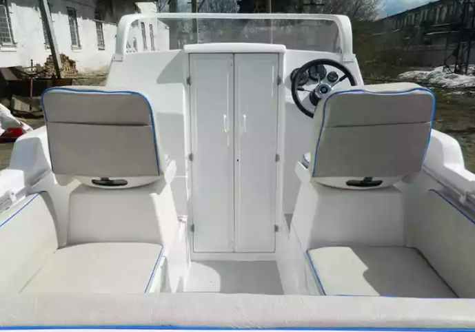 Комбинированный катер Neman-500 с каютой в Петрозаводске