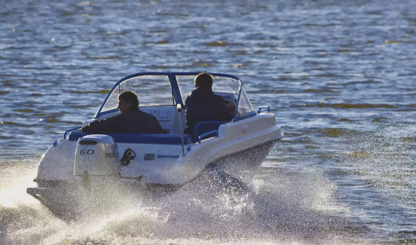 Комбинированный катер Neman-450 Open в Петрозаводске