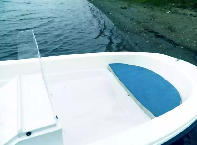 Стеклопластиковый катер Тримаран Wyatboat 430 C в Петрозаводске