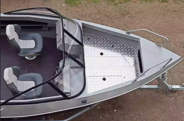 Алюминиевый катер Неман 550 DC в Петрозаводске