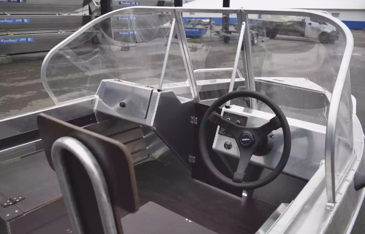 Алюминиевый катер Neman-400 DC в Петрозаводске