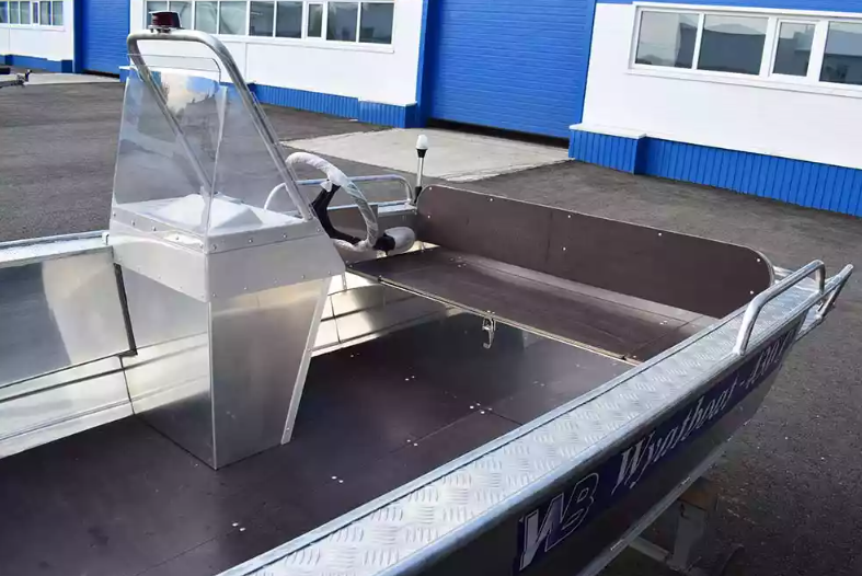 Алюминиевый катер Wyatboat-430 C в Петрозаводске