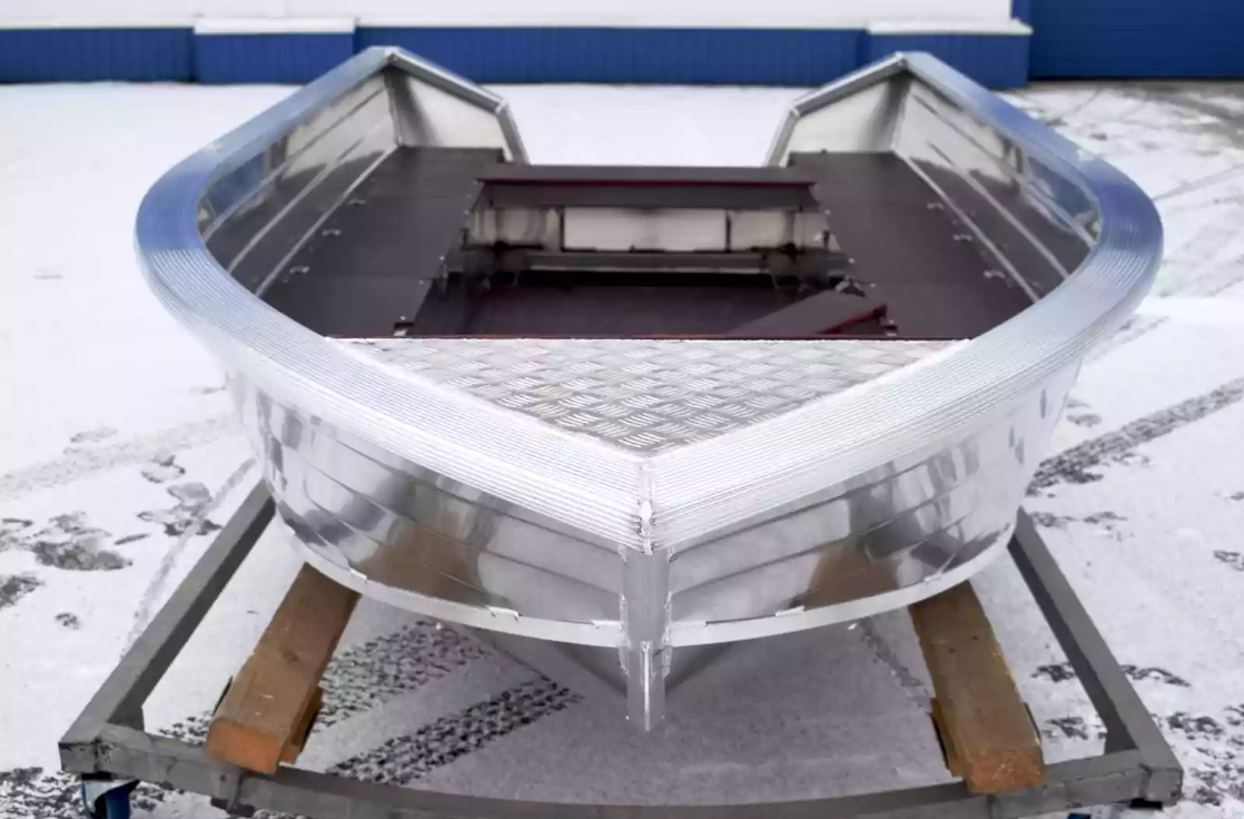 Алюминиевая лодка Неман-400 в Петрозаводске