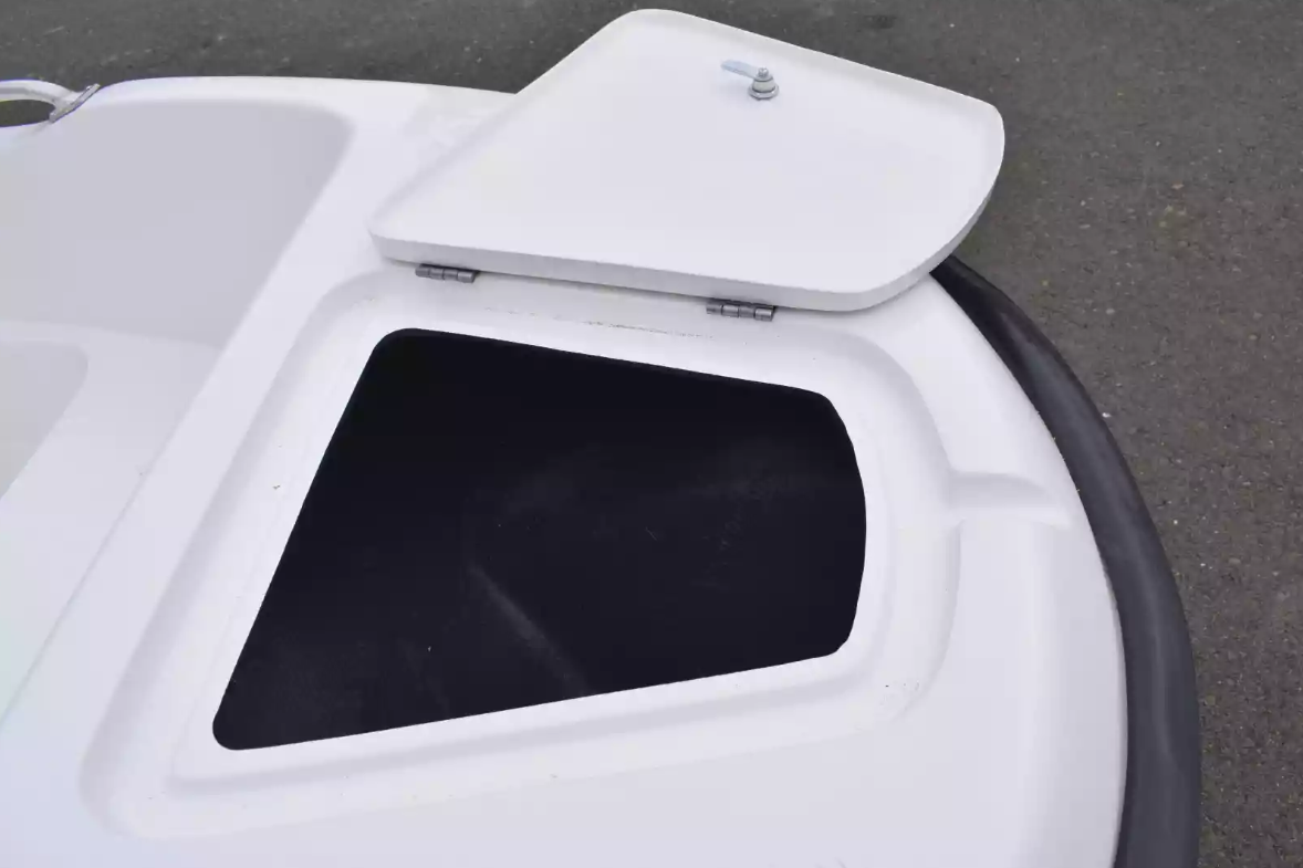 Стеклопластиковая лодка Пингвин New (тримаран) в Петрозаводске