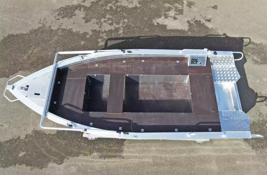 Алюминиевая лодка Wyatboat-390РМ в Петрозаводске