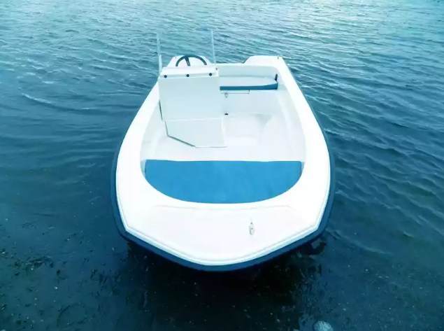 Стеклопластиковый катер Тримаран Wyatboat 430 C в Петрозаводске