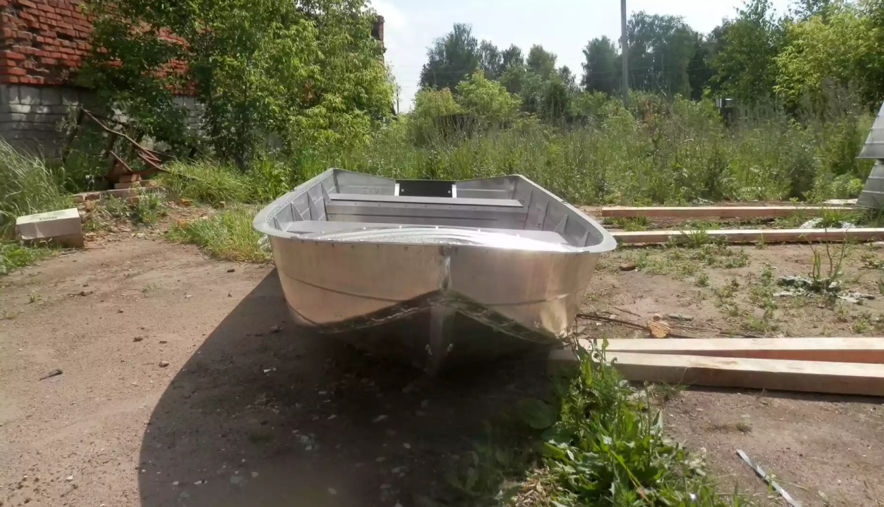 Алюминиевая лодка Вятка-Профи 32 в Петрозаводске