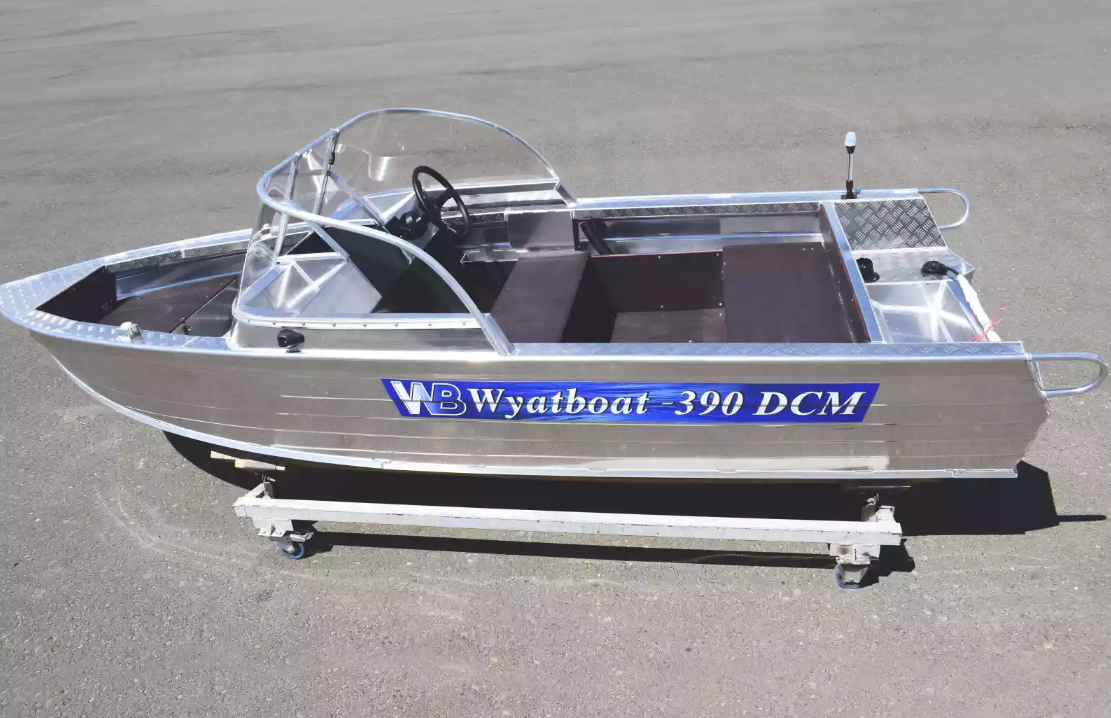 Алюминиевая лодка Wyatboat-390 DCM в Петрозаводске