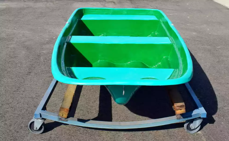 Стеклопластиковая лодка Старт (тримаран) в Петрозаводске