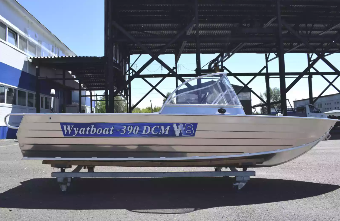 Алюминиевая лодка Wyatboat-390 DCM в Петрозаводске
