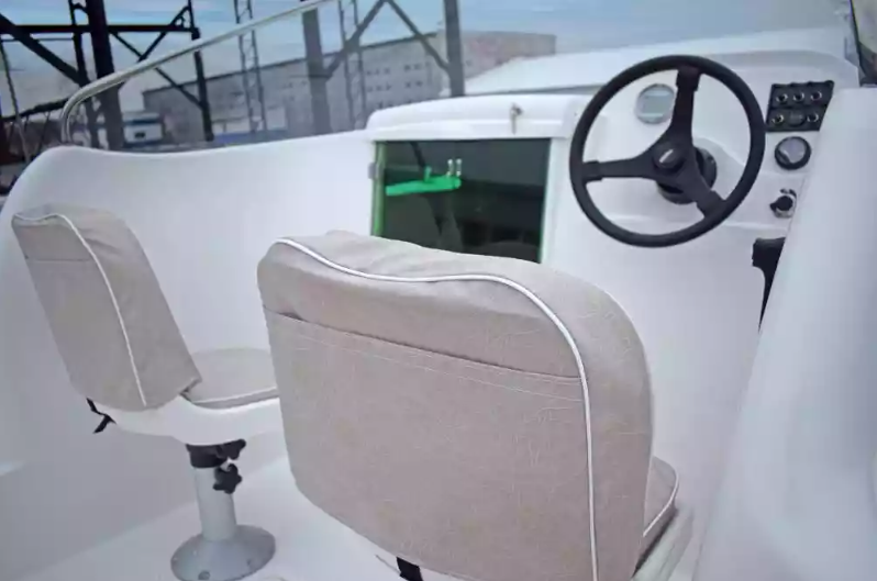 Стеклопластиковый катер Neman-530 с каютой в Петрозаводске