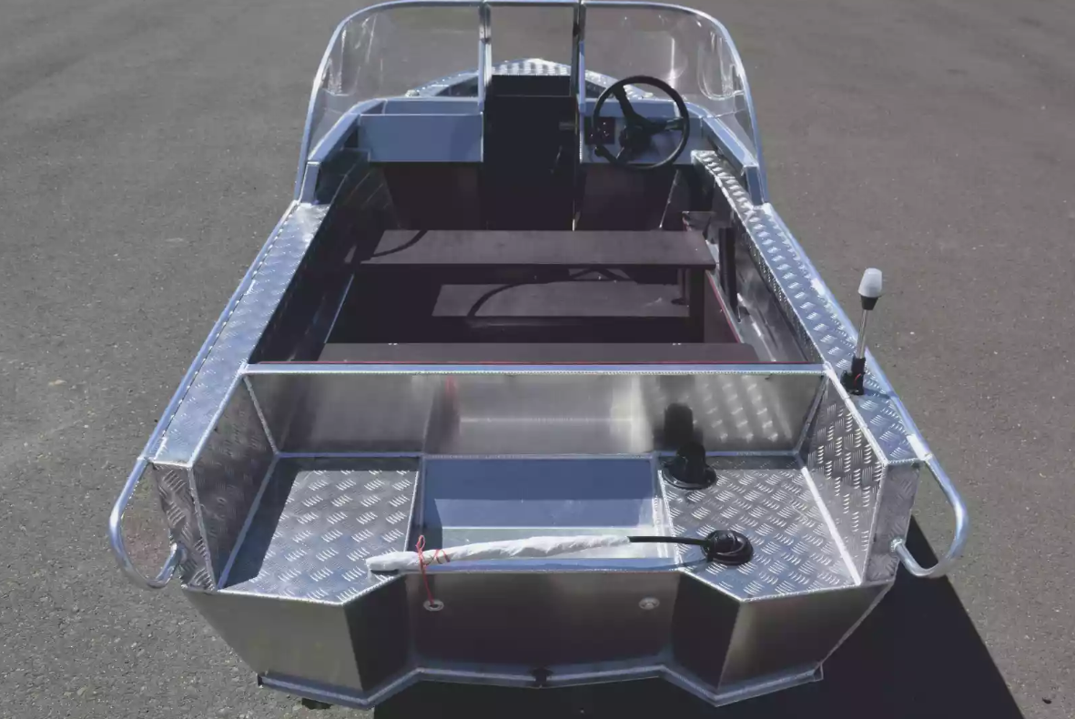 Алюминиевый катер Wyatboat-390 DCM в Петрозаводске