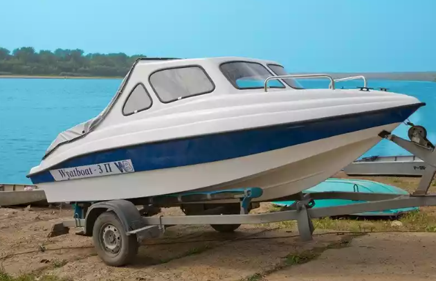 Стеклопластиковый катер Wyatboat-3 П (полурубка) в Петрозаводске