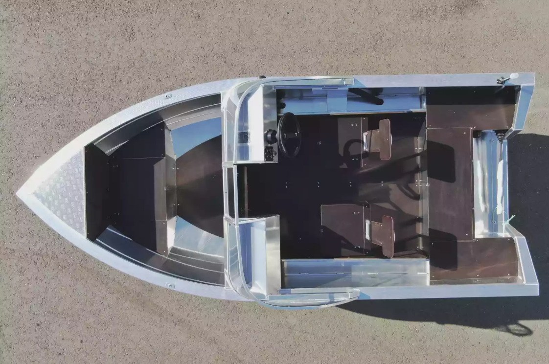 Алюминиевая лодка  Неман-400 DCM в Петрозаводске