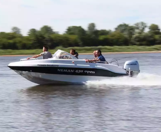 Стеклопластиковый катер Neman-450 Open в Петрозаводске