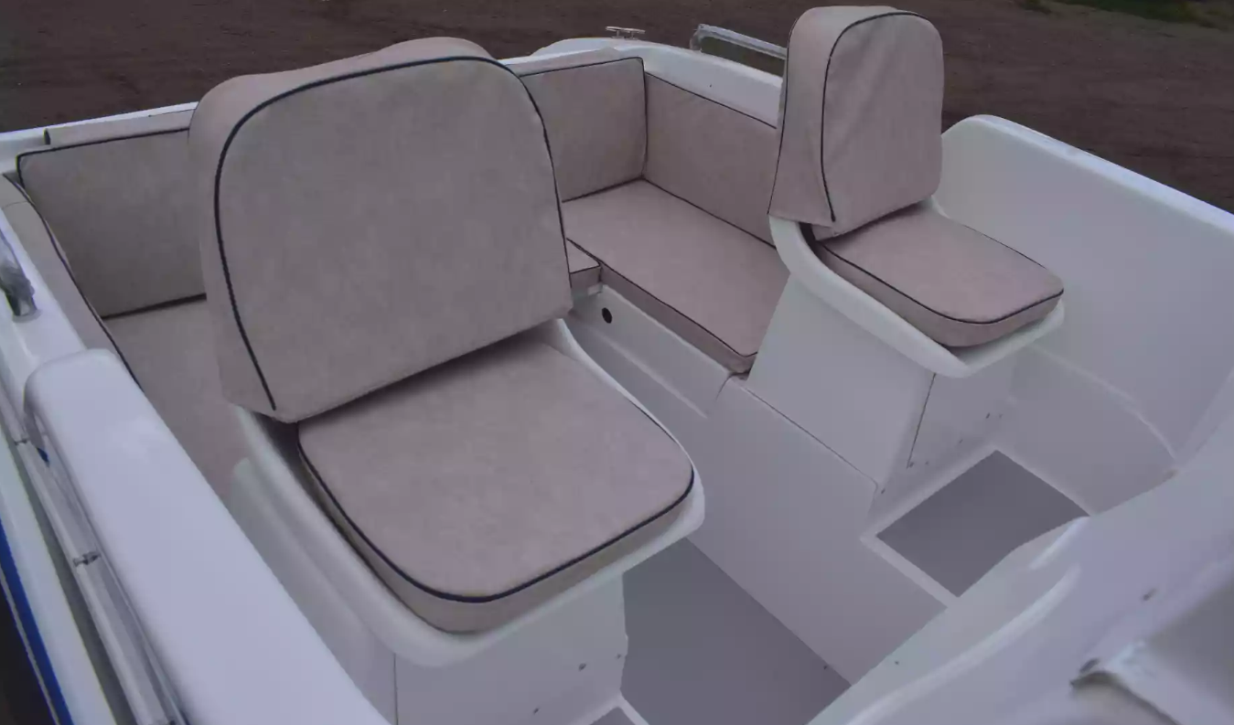 Стеклопластиковый катер Neman-500 в Петрозаводске