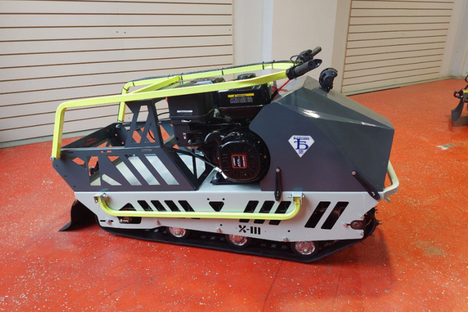 Мотобуксировщик Бурлак Пионер в Петрозаводске