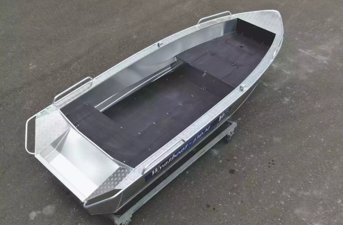 Алюминиевая лодка  Wyatboat-430М FISH в Петрозаводске