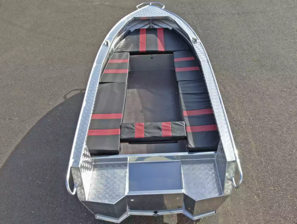 Алюминиевая лодка Wyatboat-390РМ увеличенный борт в Петрозаводске