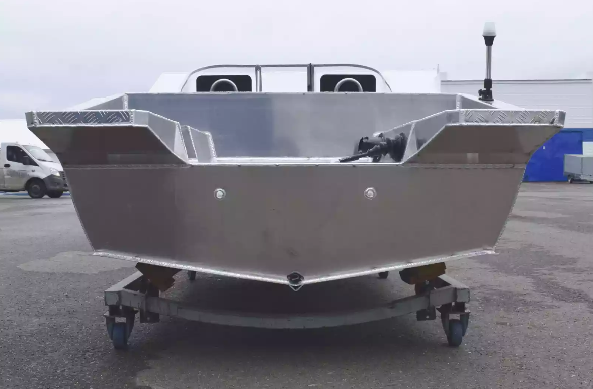 Алюминиевый катер Neman-400 PRO в Петрозаводске