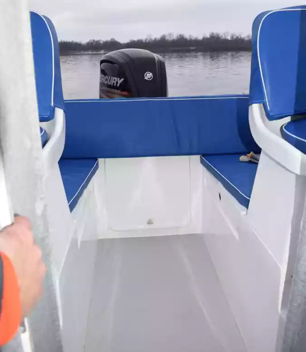 Комбинированный катер Neman-500 с каютой в Петрозаводске